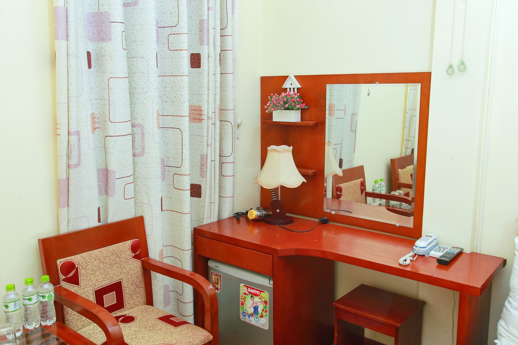 Reddoorz Near Hanoi Railway Station Dış mekan fotoğraf