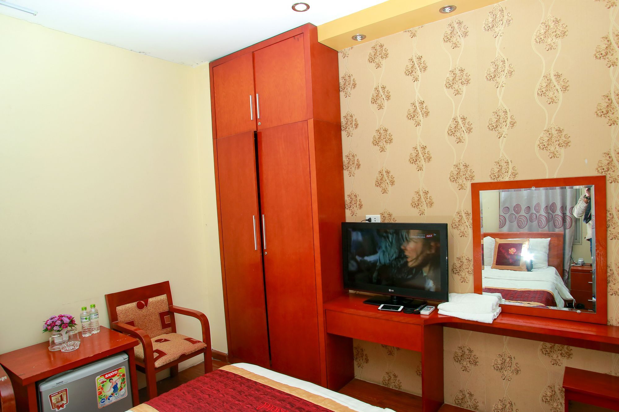 Reddoorz Near Hanoi Railway Station Dış mekan fotoğraf